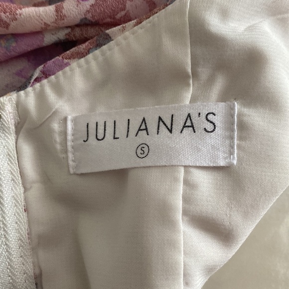 Juliana’s Size S!! Cute floral lace up top!! Perfect for spring/evening wear! - Picture 4 of 4